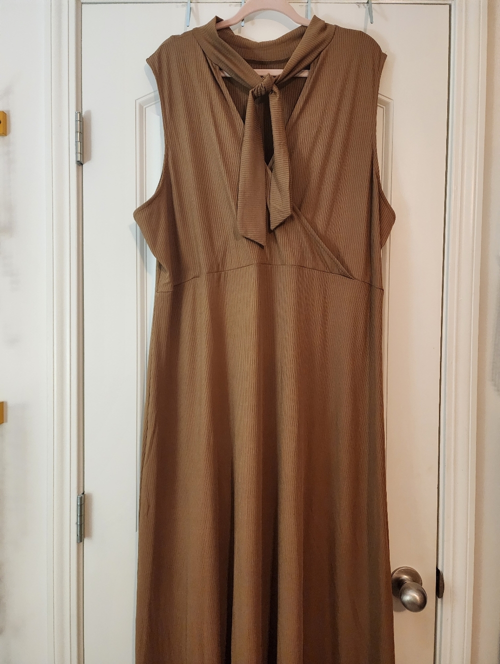 Soncy Sleeveless Tie-Neck Brown Wrap-top Maxi Dress Back Slit Minimalist 26 NWT